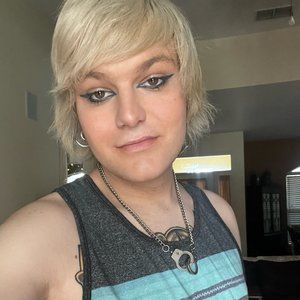 Meet your Posher, Garett